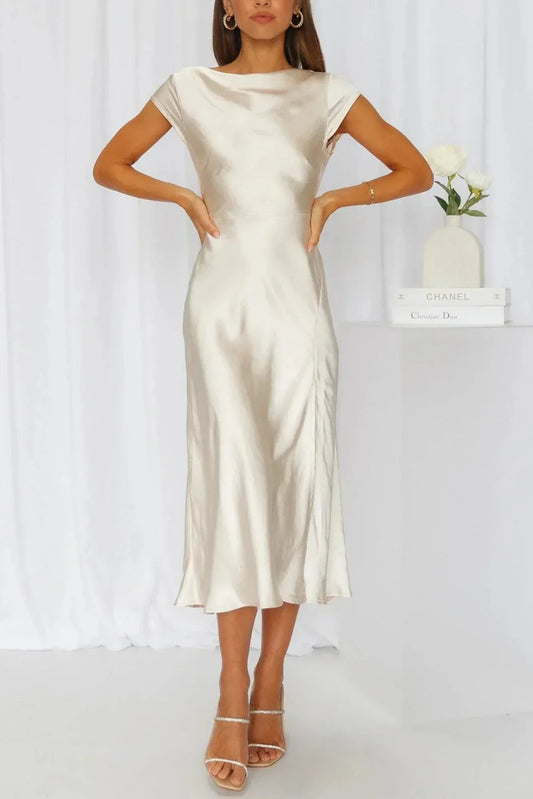 שמלת סאטן קייצית באורך מידי- כרמל