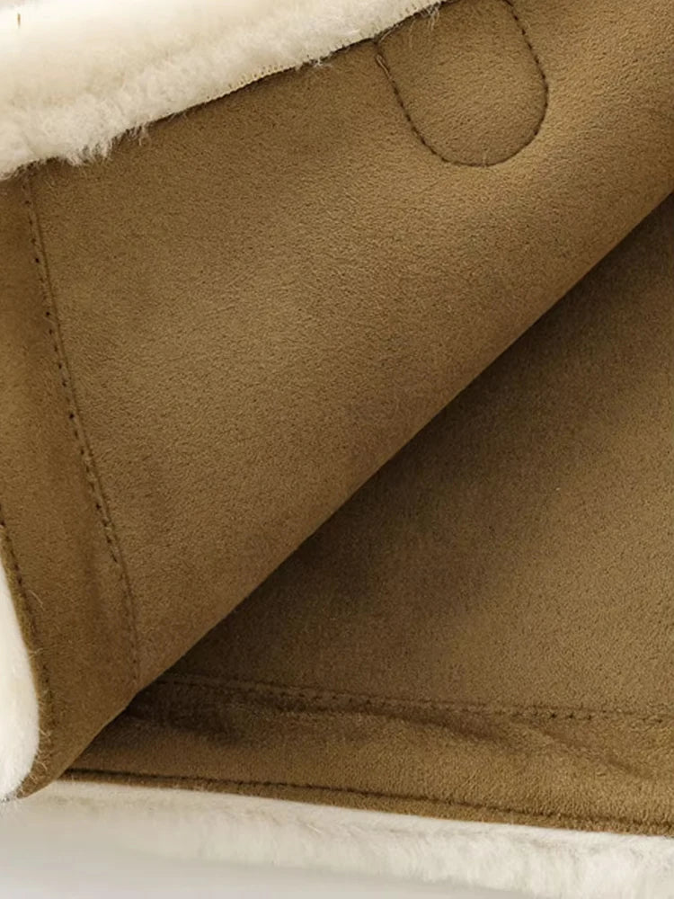 ג'קט פרווה דגם שקד