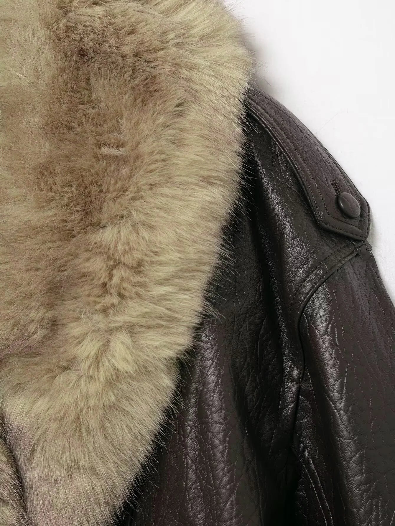 ג'קט פרווה דגם קלריס