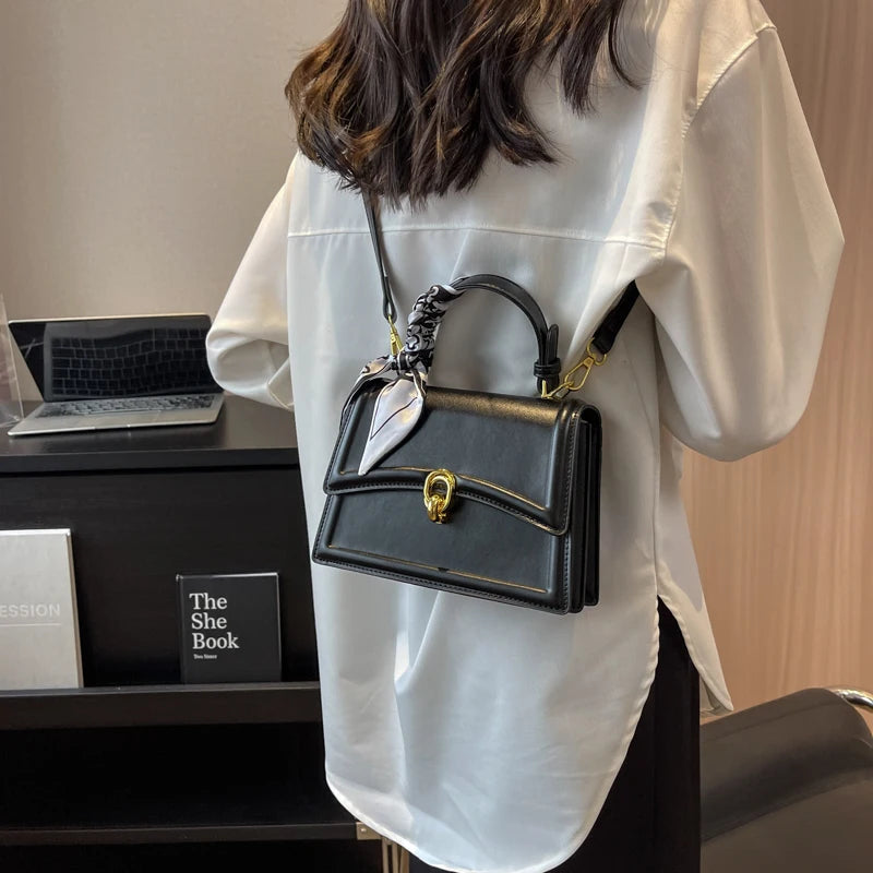 תיק יד דגם אברי