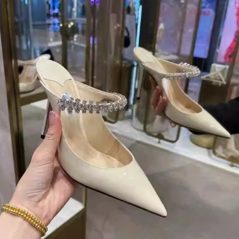 עקבים דגם בלמי