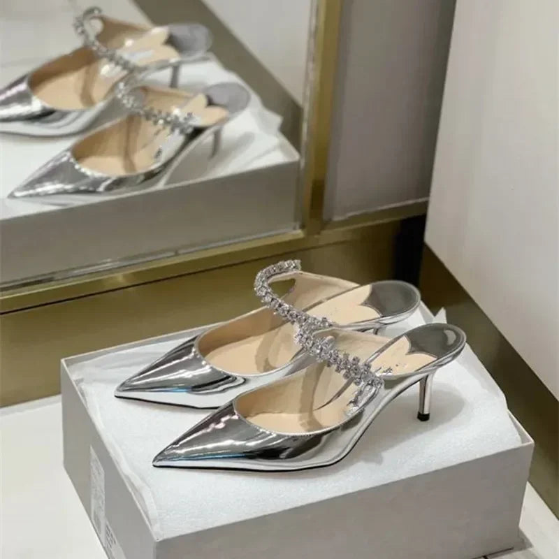 עקבים דגם בלמי