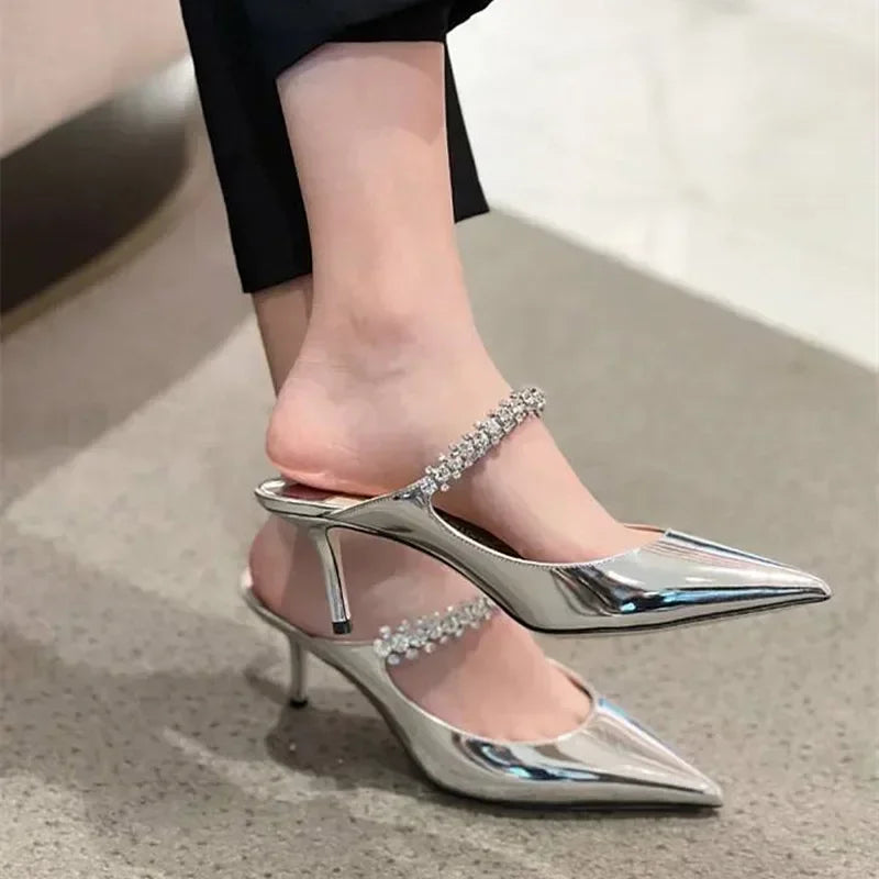 עקבים דגם בלמי