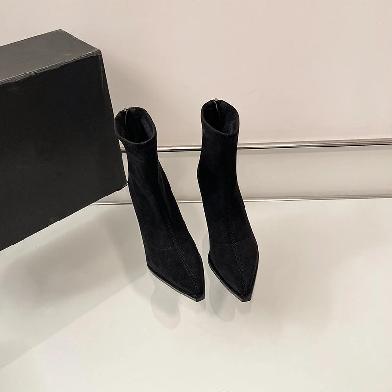 עקבים דגם מיאל