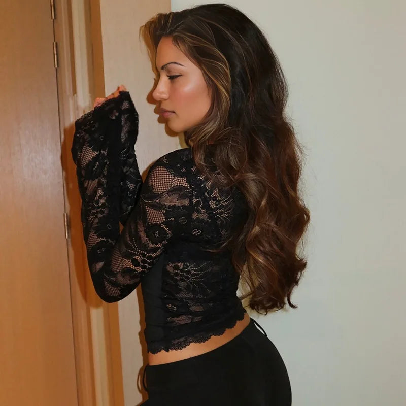 חולצה דגם רומי