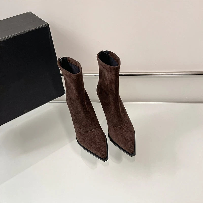 עקבים דגם מיאל